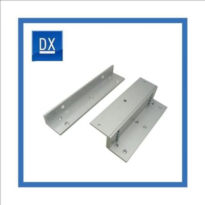 คุณภาพ  90 Degree L Shape Metal Stamping Bracket โรงงาน